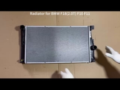 17117626560 OE NO. Części samochodowe Aluminiowy grzejnik Plastikowy zbiornik na wodę dla BMW F18 F10 F11