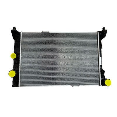 Dobra cena. 2045000203 OE NO. Grzejnik aluminiowy dla Mercedes-Benz C200 W204 2045000303 2045002203 w Internecie