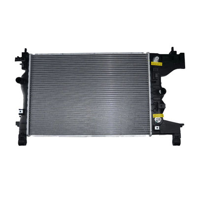 Dobra cena. 2015-2015 Chevrolet Cruze Aluminium Radiator Zbiornik wody dla części samochodowych System chłodzenia w Internecie