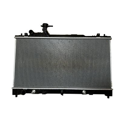 Dobra cena. 2005- Rok L32815200A Części samochodowe Aluminiowy chłodniak i plastikowy zbiornik wody dla Mazdy MAZDA6 w Internecie